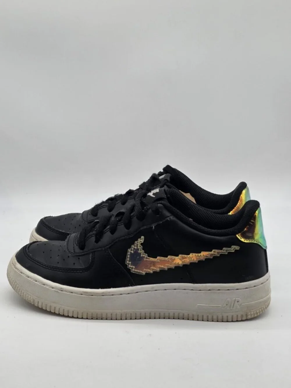 Nike Air Force 1 Sneakers Child Size 4.5 Low LV8 Digital Swoosh Black Shoes